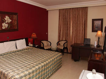 Agura Hotel Αμπούζα Εξωτερικό φωτογραφία