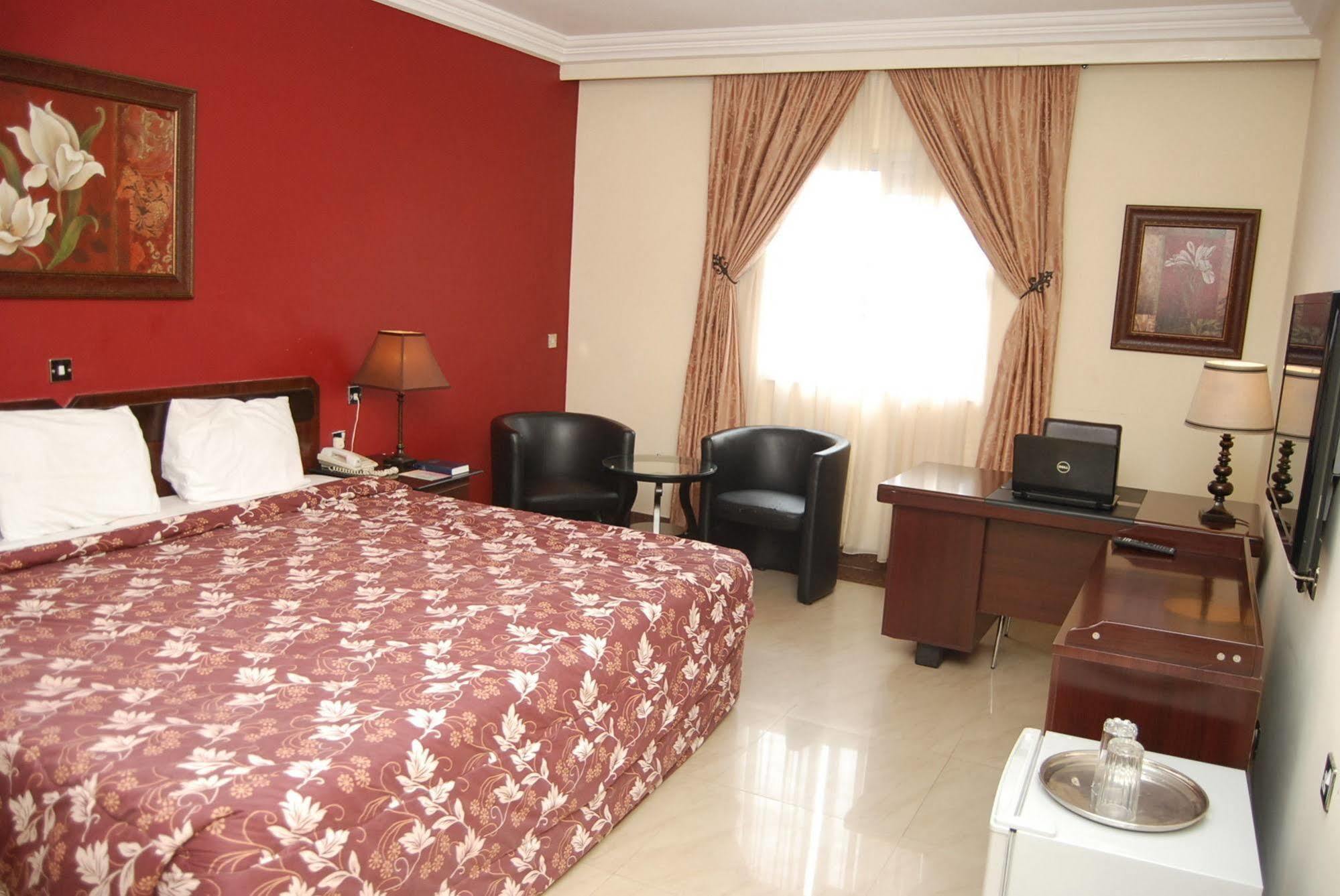 Agura Hotel Αμπούζα Εξωτερικό φωτογραφία
